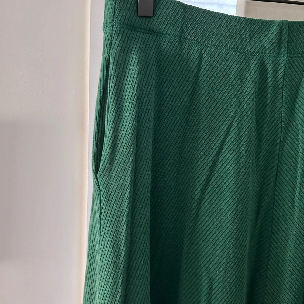 Reformation Green Skirt and Crop Tank Set - Picture 4 of 5